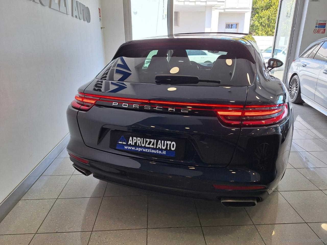 PORSCHE Panamera 4 E-Hybrid Sport Turismo