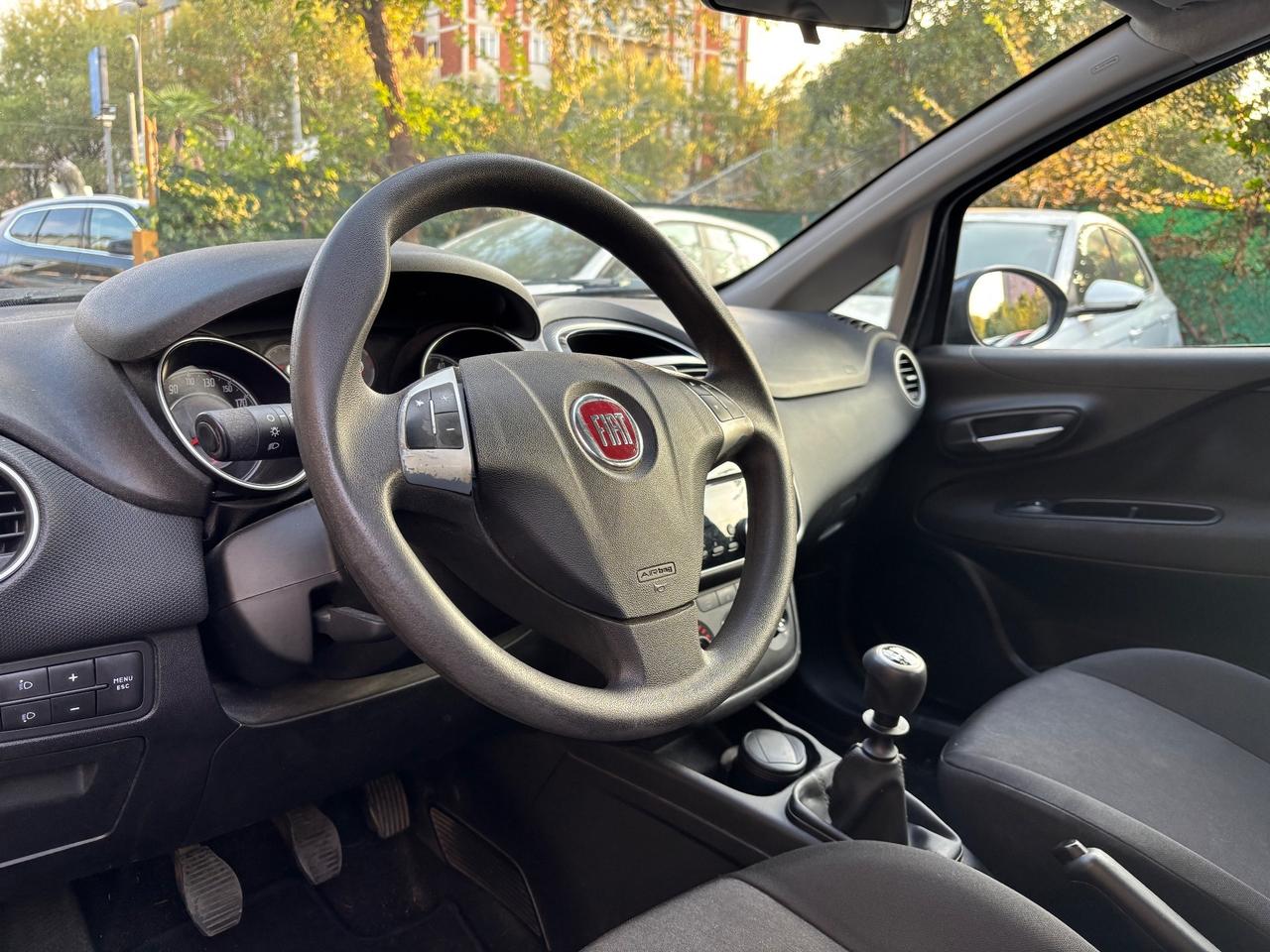 Fiat Punto 1.2 8V 5 porte Lounge OK Neopatentati