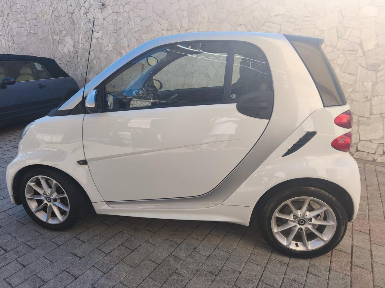 Smart ForTwo 1000 52 kW coupé passion