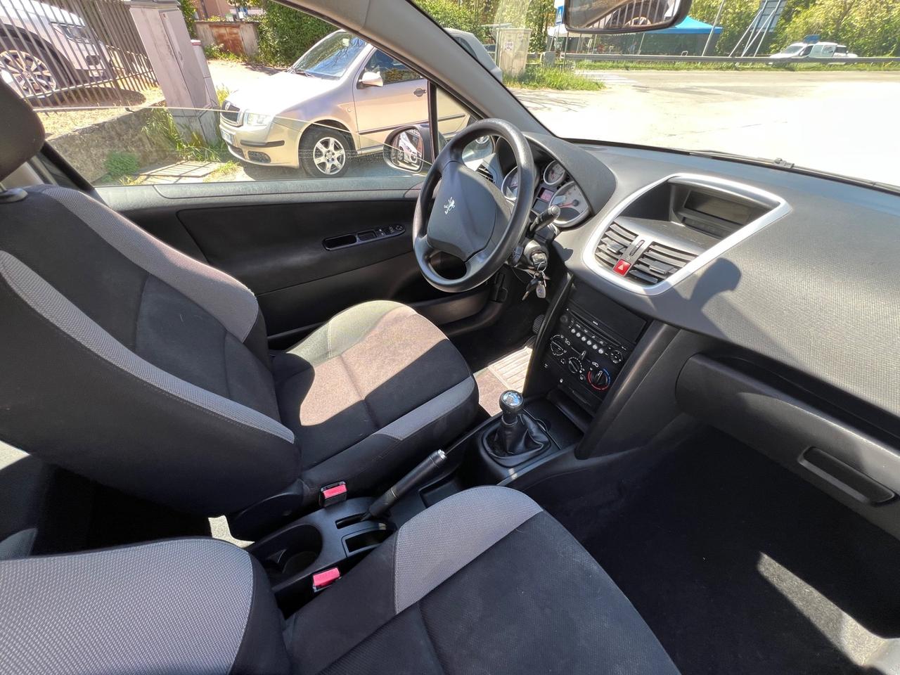 Peugeot 207 1.4 VTi 95CV 3p. ONE Line