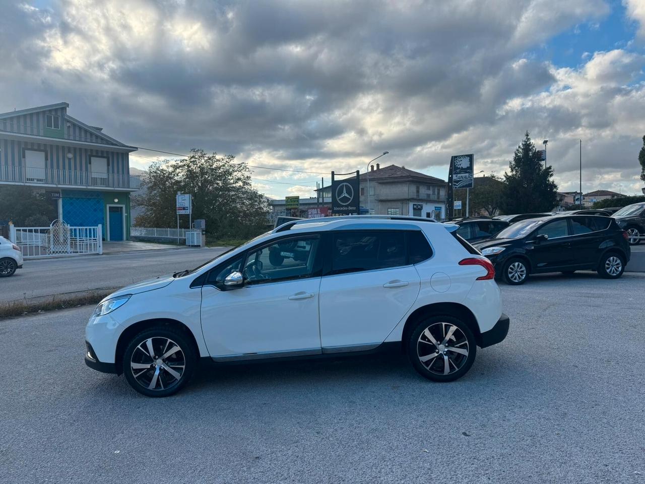Peugeot 2008 1.6 e-HDi 115 CV Stop&Start Féline GARANZIA