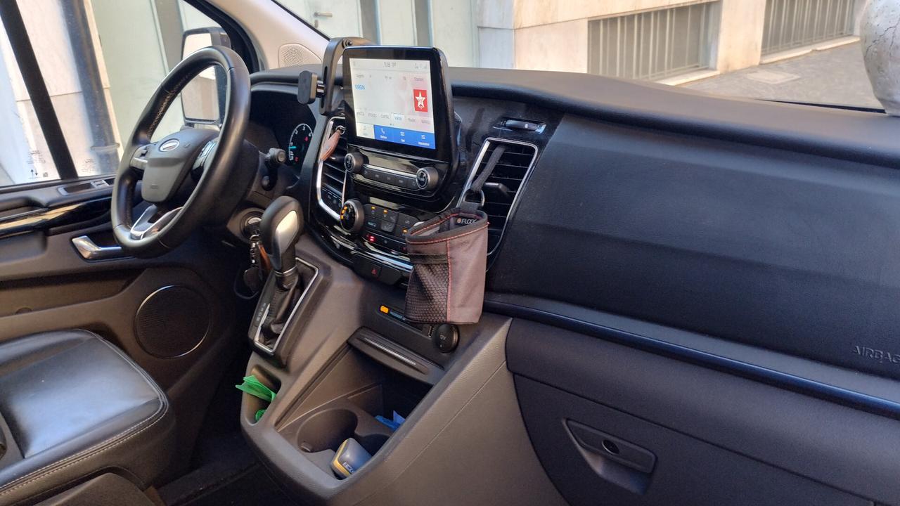 Ford Tourneo Custom 320 2.0 EcoBlue 170CV aut. PC Active