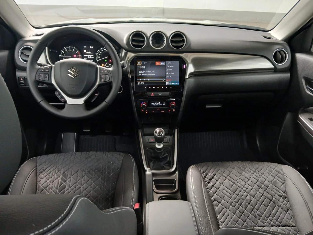 Suzuki Vitara 1.4 Hybrid 129cv PANORAMA / CAMERA / NAVI / PELLE