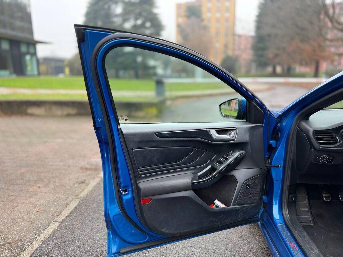 Ford Focus 1.0 ecoboost h ST-Line X s&s 155cv my20.75