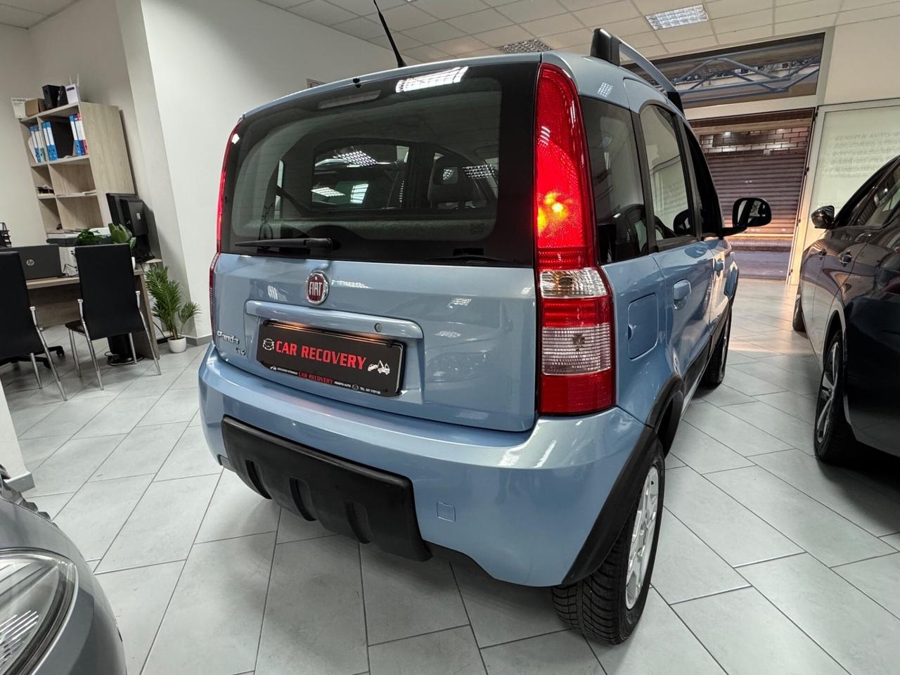 Fiat Panda 1.3 MJT 16V DPF 4x4 Climbing
