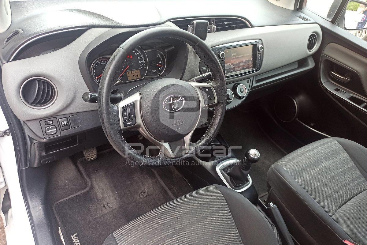 TOYOTA Yaris 1.0 5 porte Active