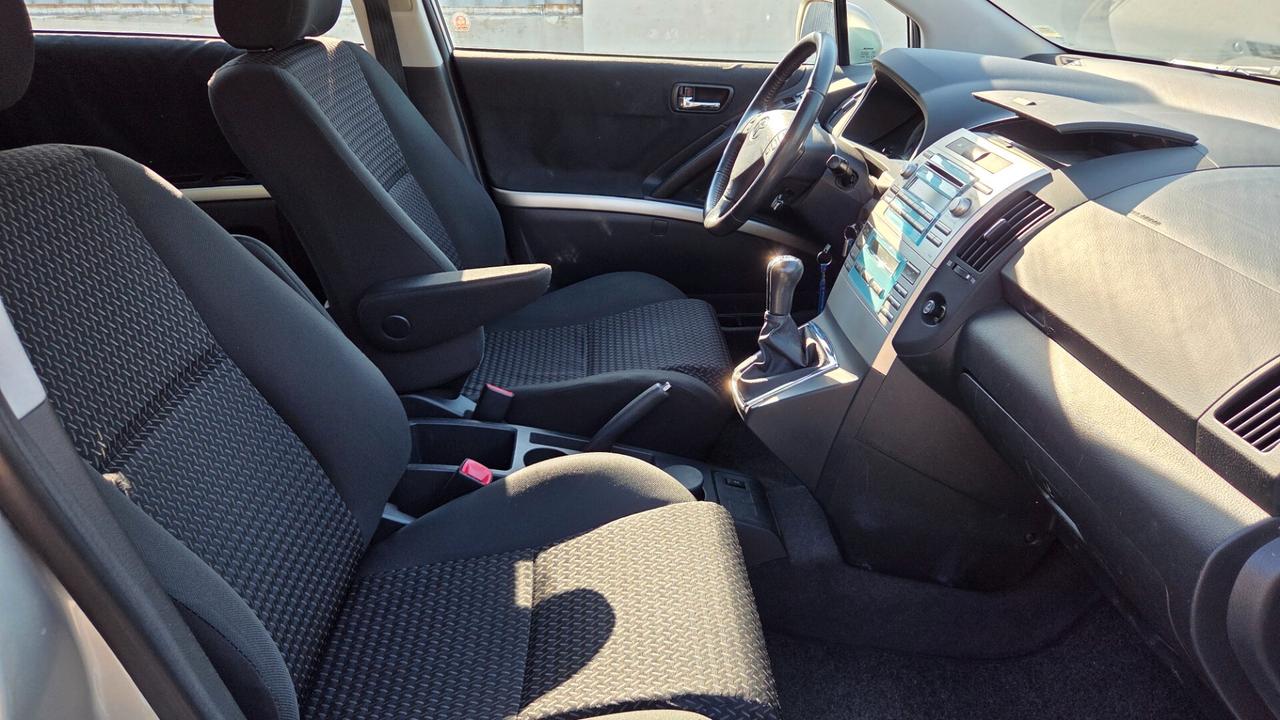 Toyota Corolla Verso D-4D 7pti Uni pro 120 mila km