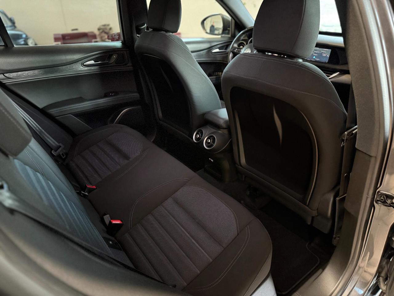 Alfa Romeo Stelvio 2.2 Turbodiesel 160 CV AT8 RWD Business