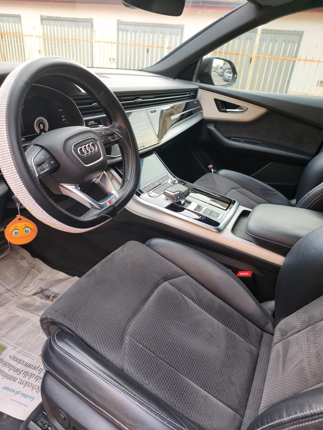 Audi Q8 50 TDI 286 CV quattro tiptronic Sport Total black s-line