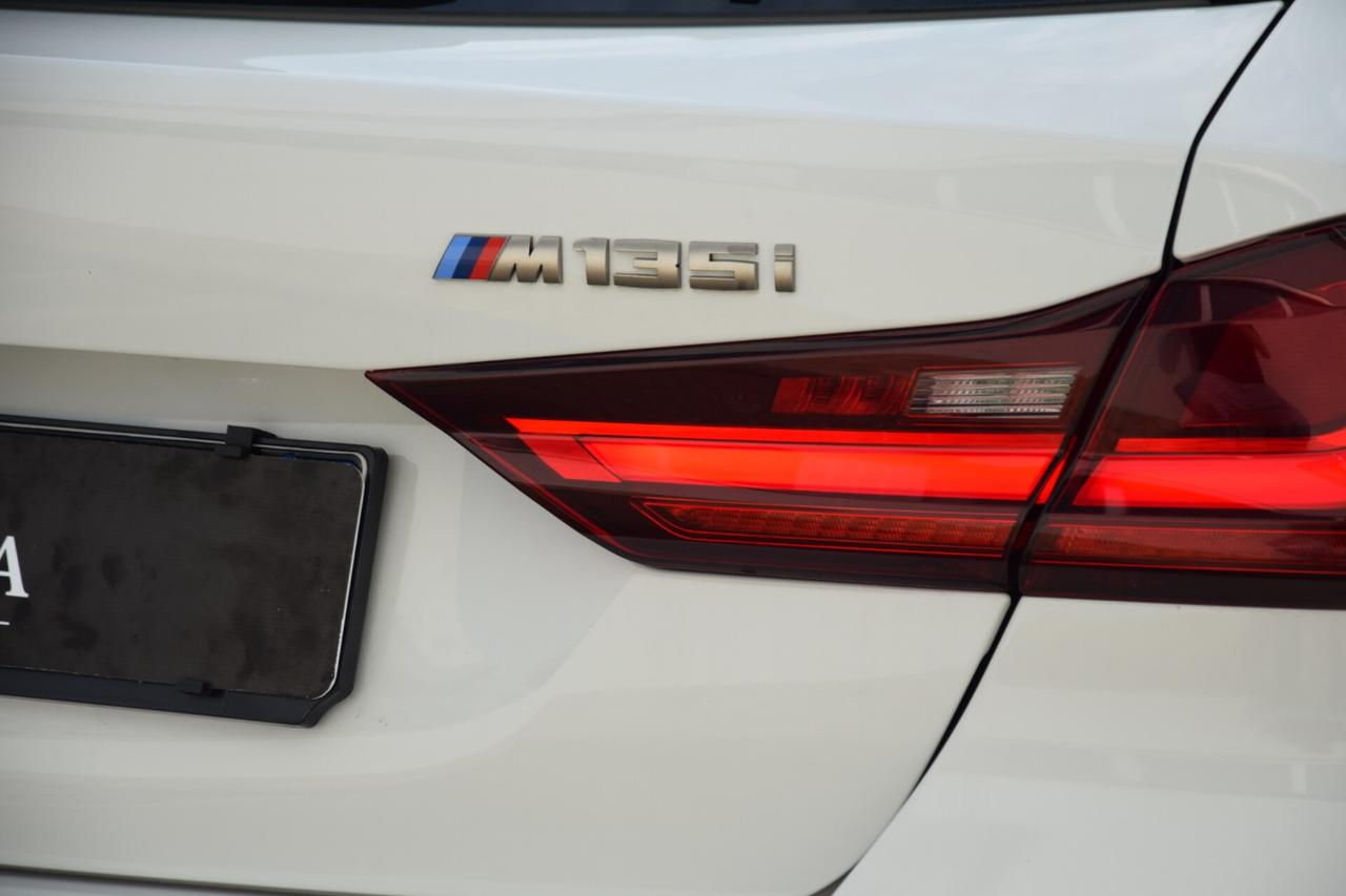 BMW Serie 1 (F40) M 135i xDrive