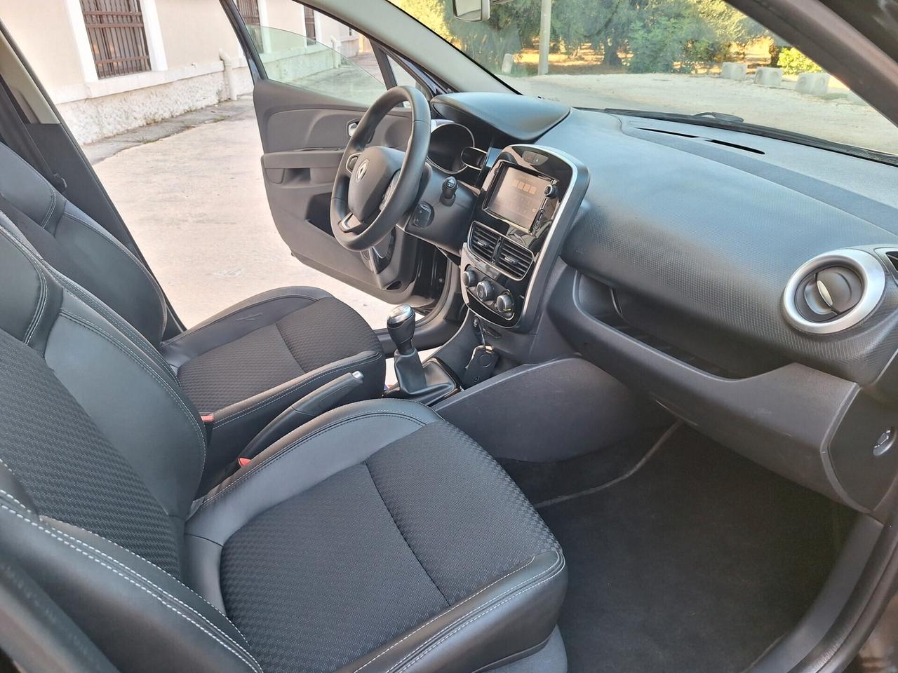 Renault Clio Sporter dCi 8V 90 CV Moschino Intens