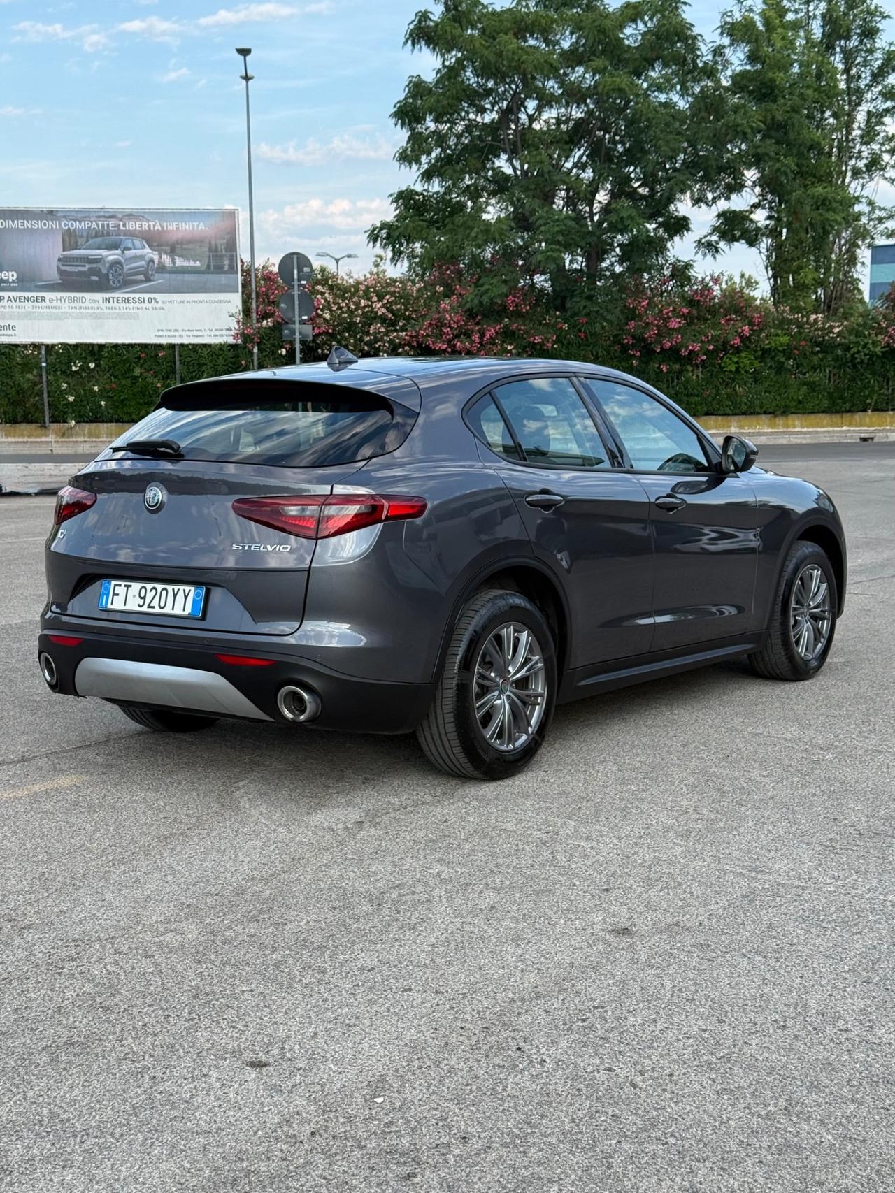 Alfa Romeo Stelvio 2.2 Turbodiesel 190 CV AT8 Q4 Executive