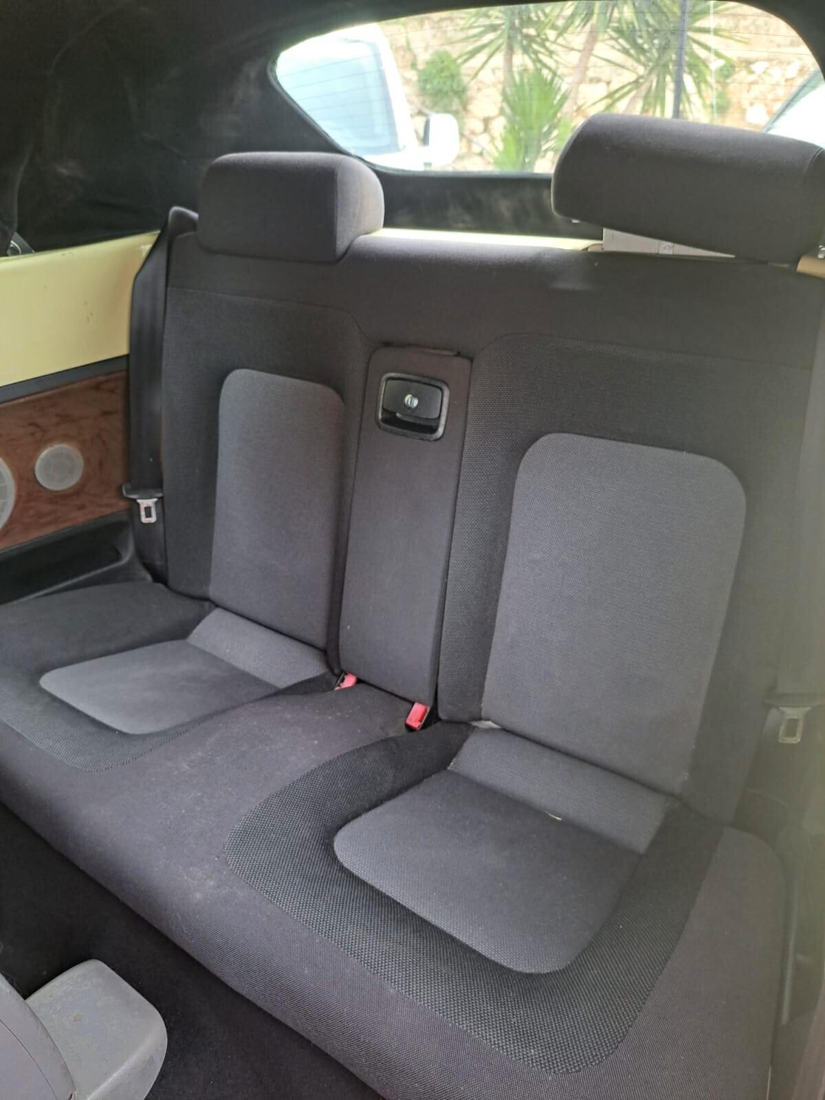 Volkswagen New Beetle 1.9 TDI 101CV Cabrio