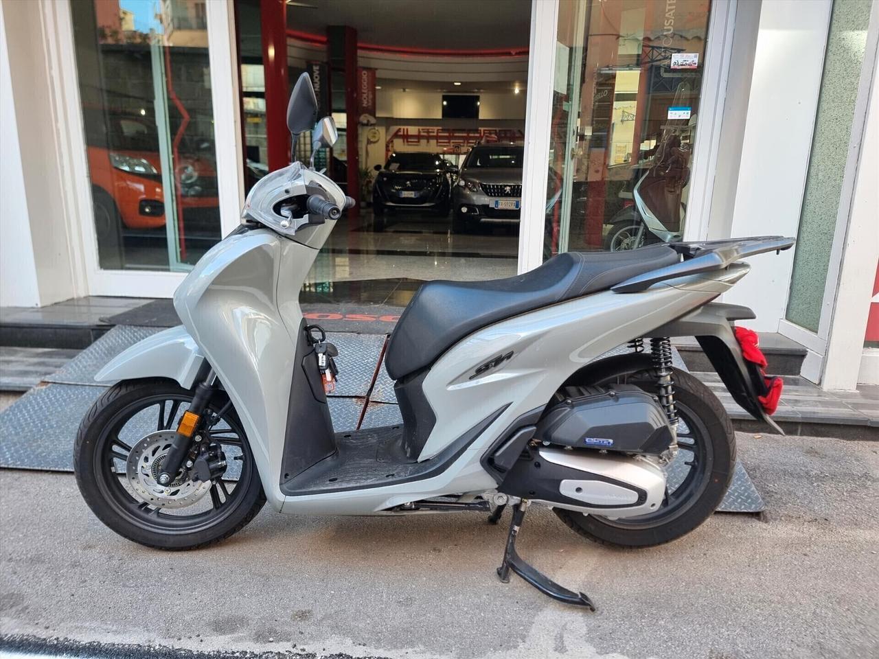 NEW Honda SH 125 UNICO PROPRIETRAIO