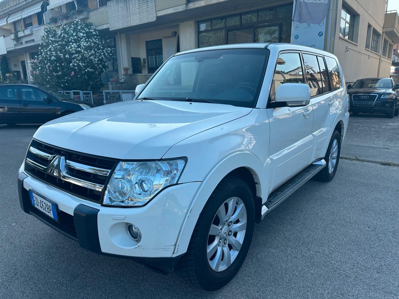 Mitsubishi Pajero 3.2 DI-D 16V aut. 5p. Instyle DPF