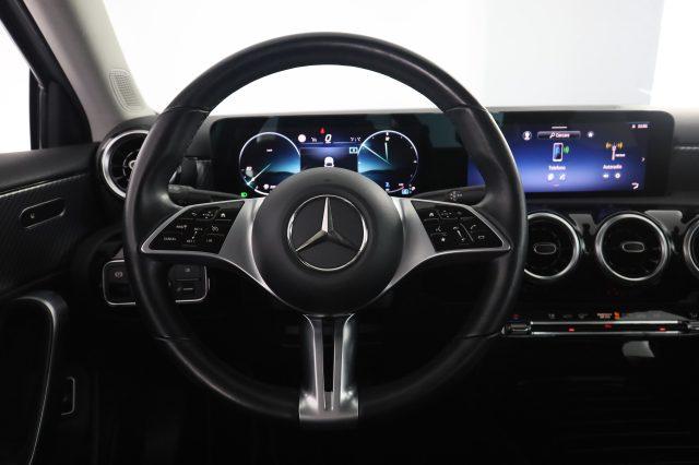 MERCEDES-BENZ A 180 A 200 d Automatic Progressive Advanced