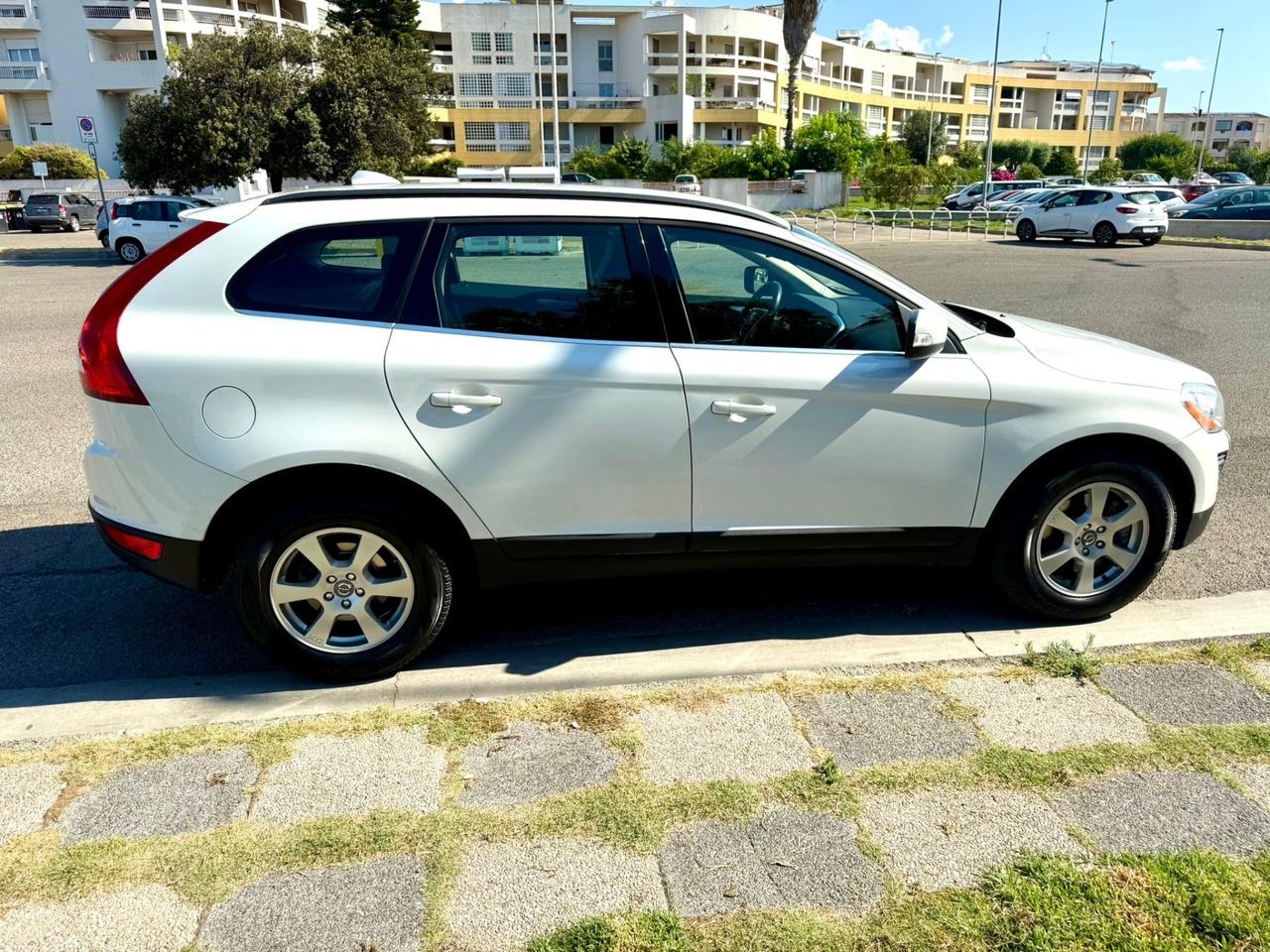 Volvo XC 60 2.0 Diesel 163 CV- Anche Permuta