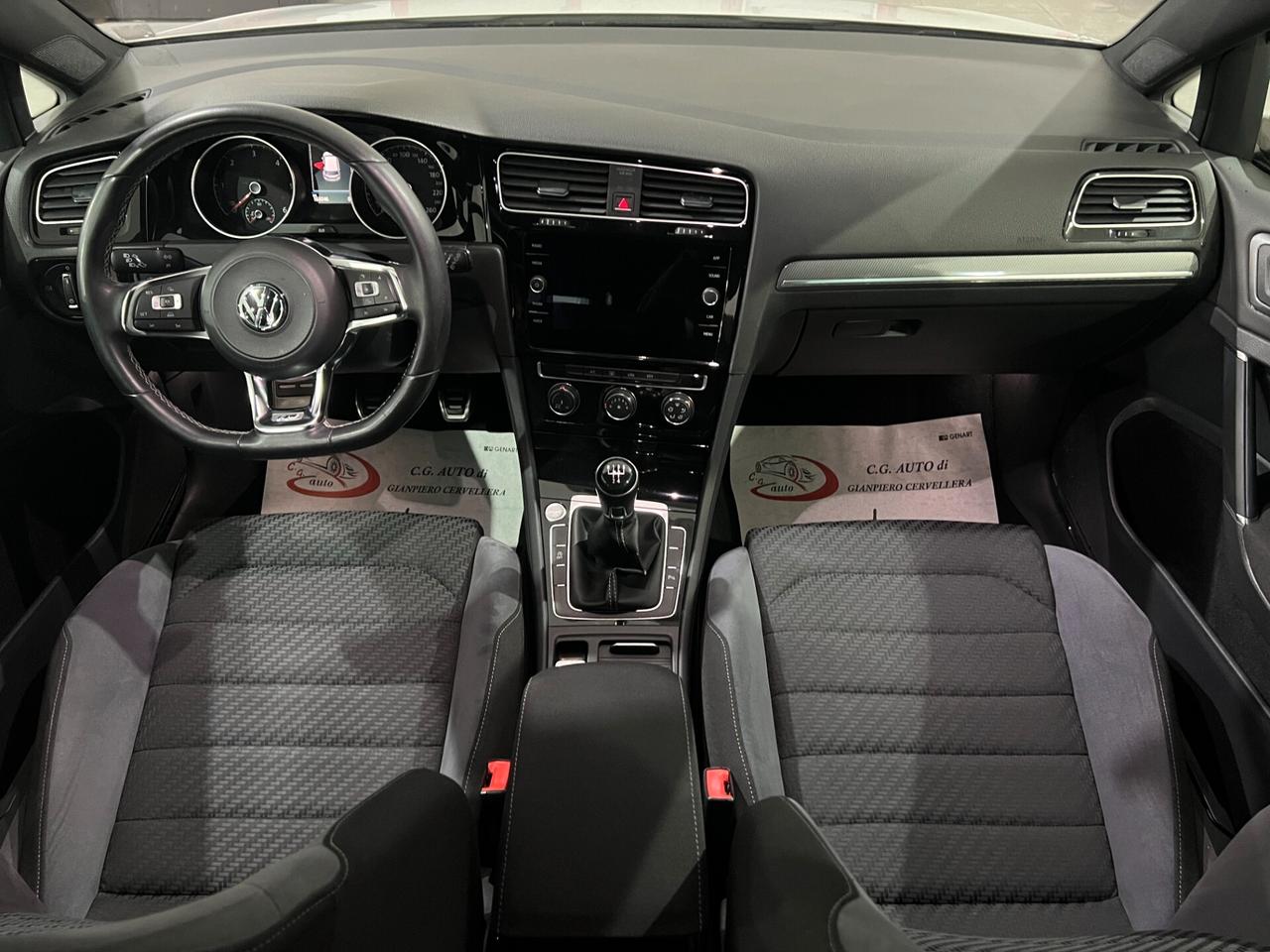 Volkswagen Golf 1.6 116 CV - R-LINE - 2017