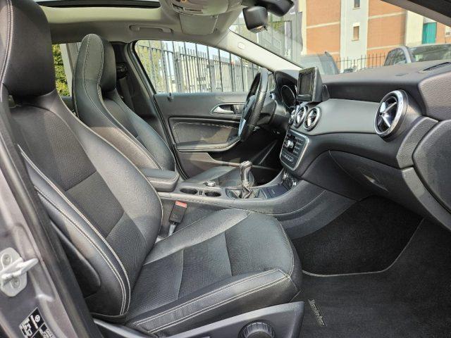 MERCEDES-BENZ GLA 180 122 CV