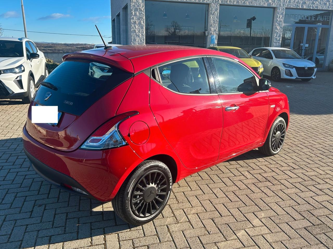 Lancia Ypsilon 1.0 FireFly 5 porte S&S Hybrid Silver