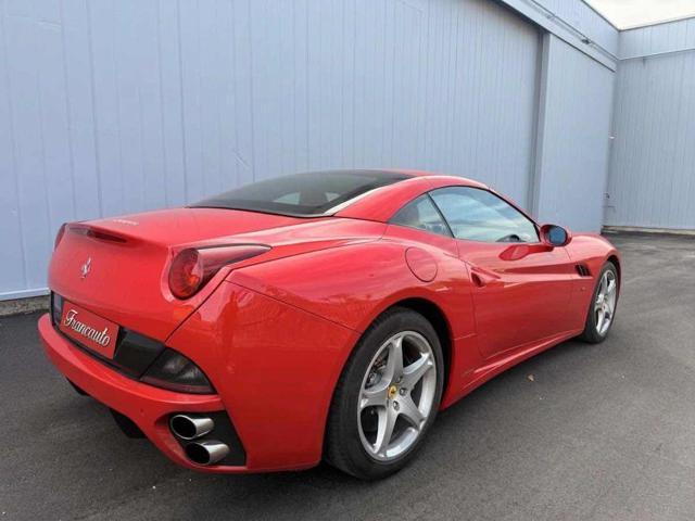 FERRARI California DCT