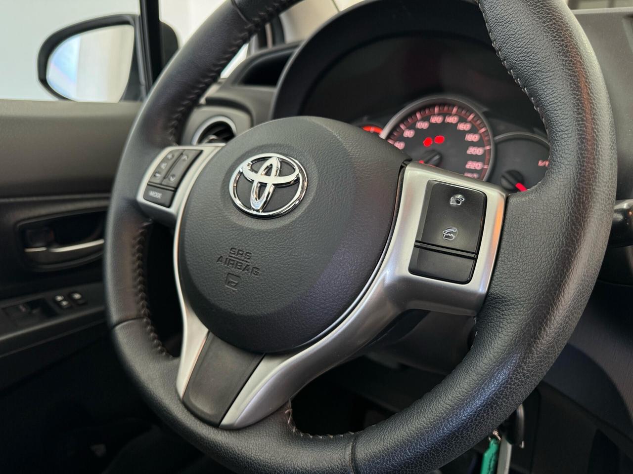 Toyota Yaris 1.0 5 porte Lounge
