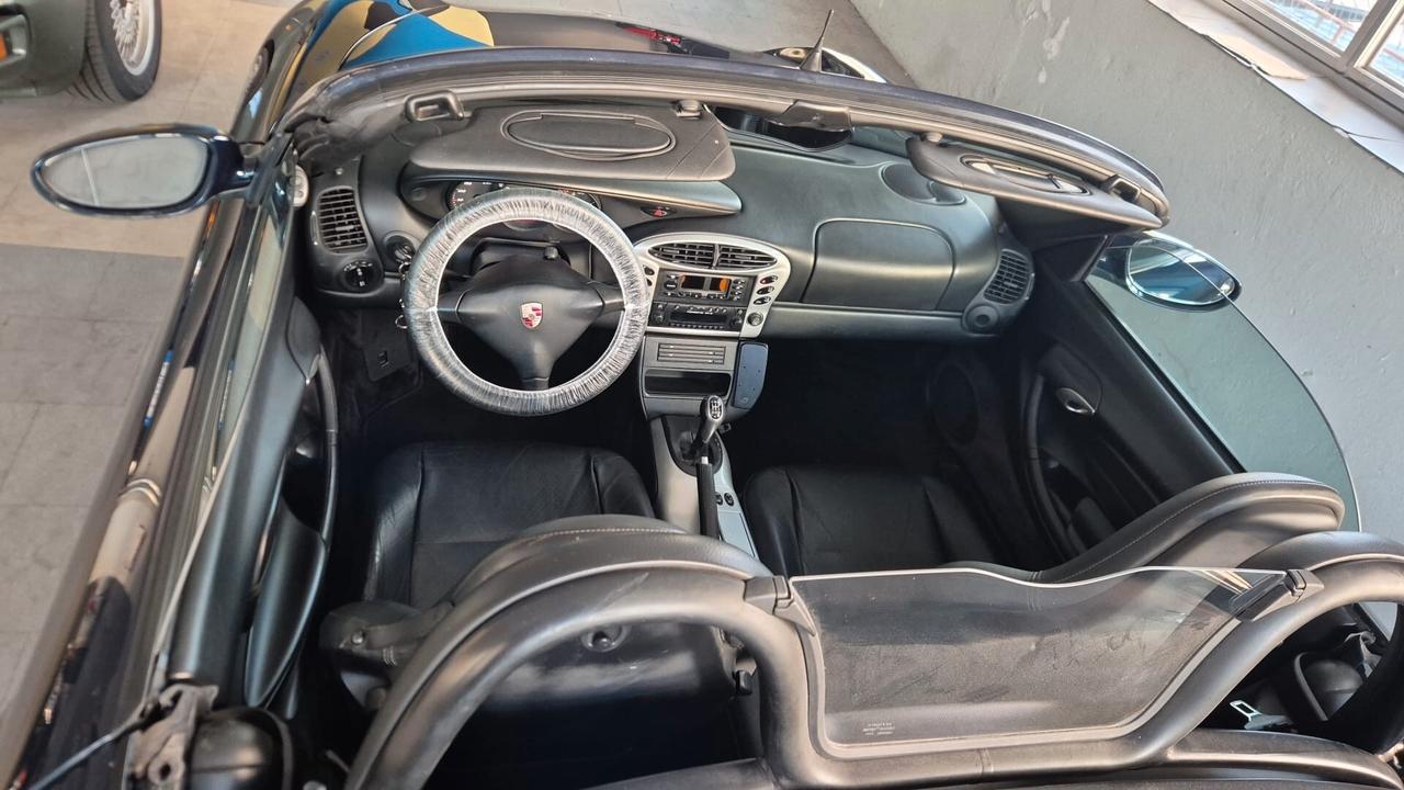 Porsche Boxster 2700 cc