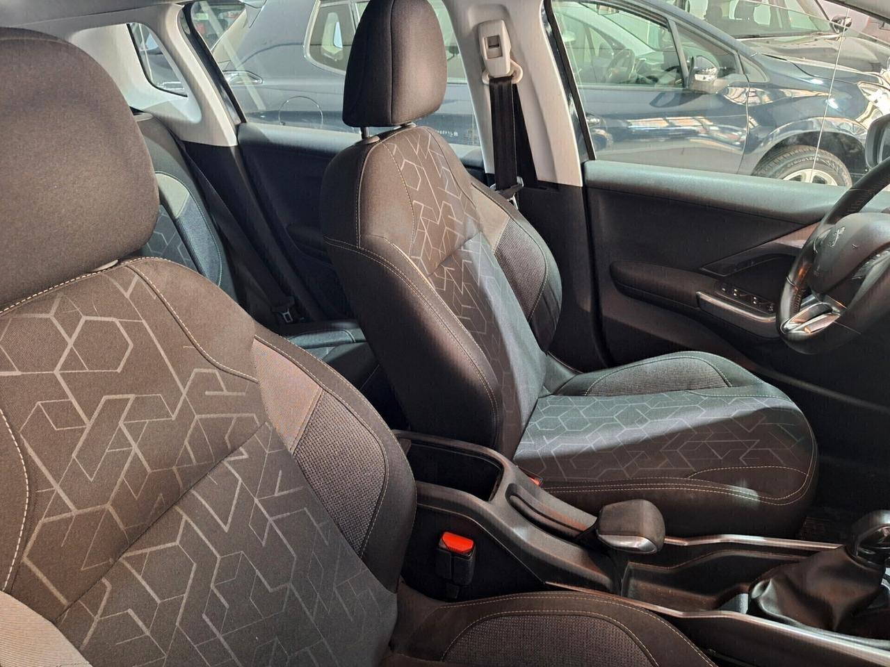 Peugeot 2008 1.2 PureTech 82cv 1PROPRIETARIO