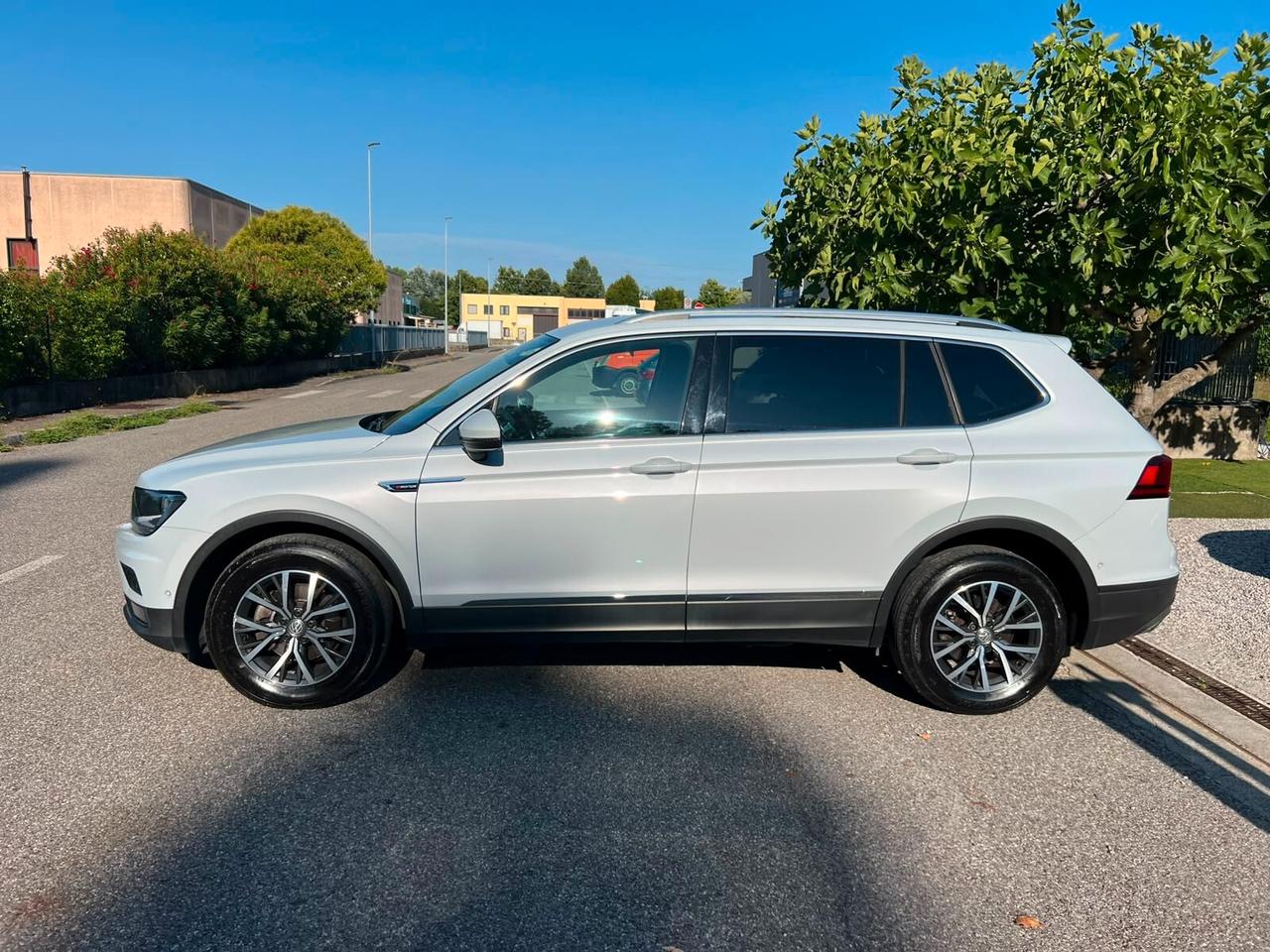 Vw Tiguan 2.0 TDI DSG Sport BlueMotion 7 posti
