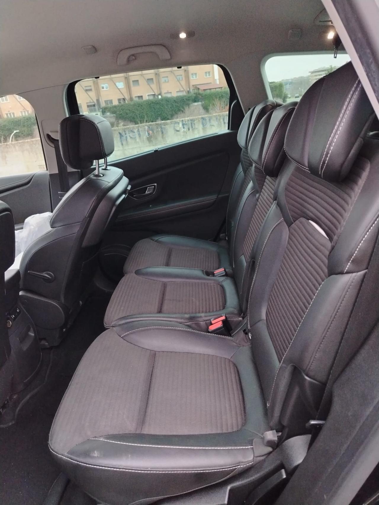 Renault Grand Scenic dCi 8V 110 CV Energy Bose