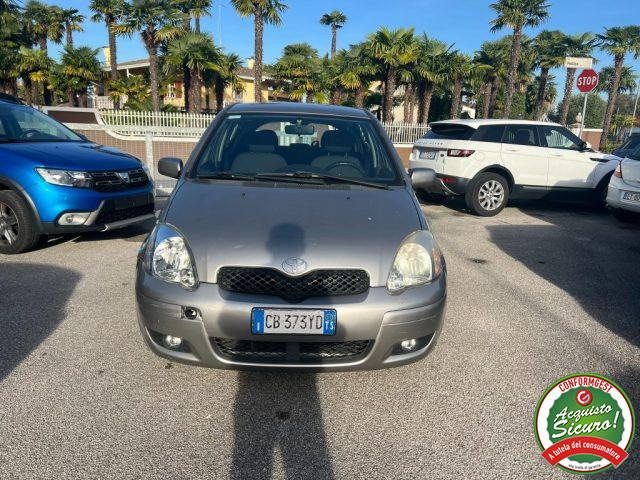 TOYOTA Yaris 1.3i 16V cat 5 porte Sol