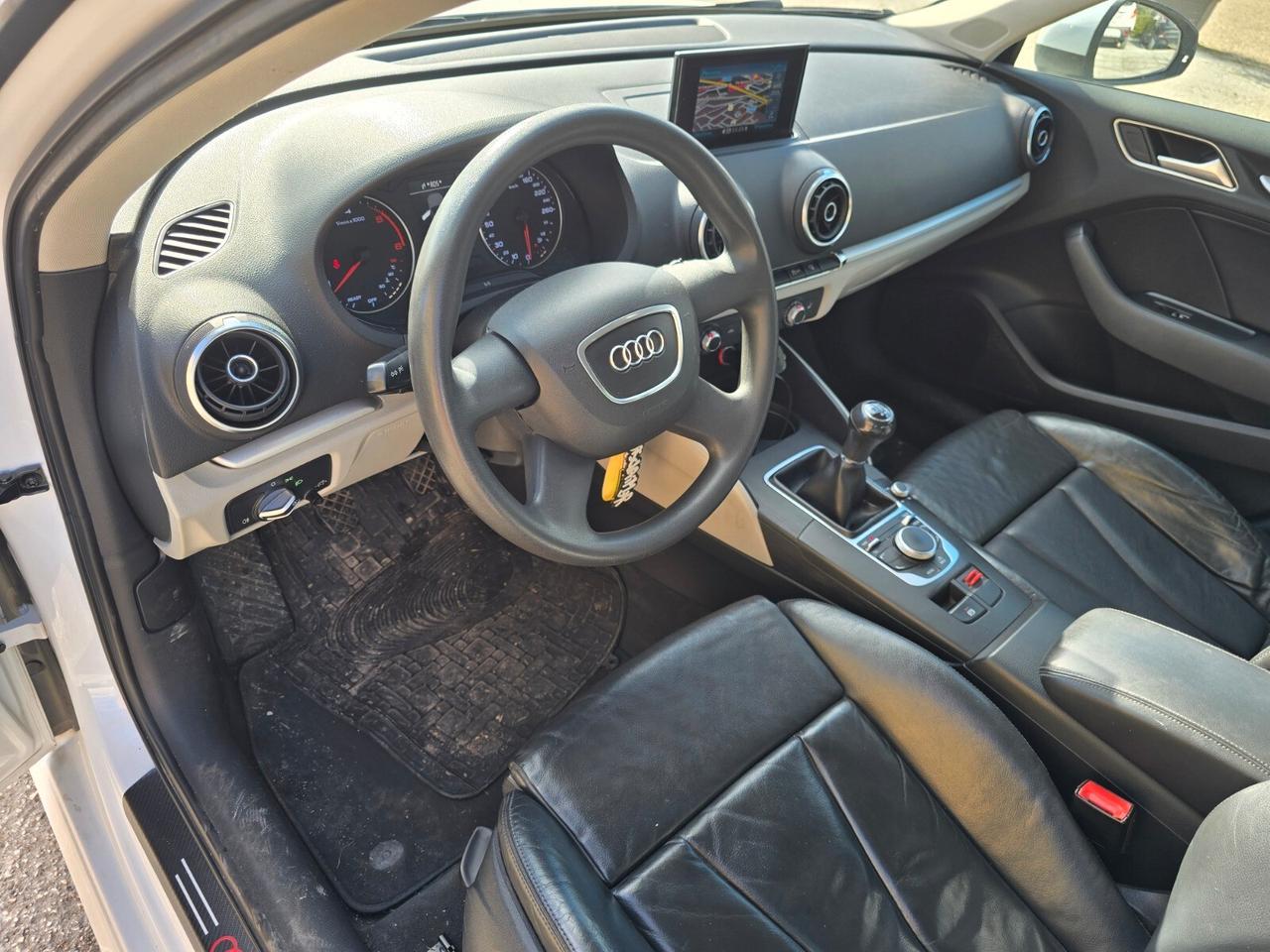 Audi A3 1.6 TDI clean S-line