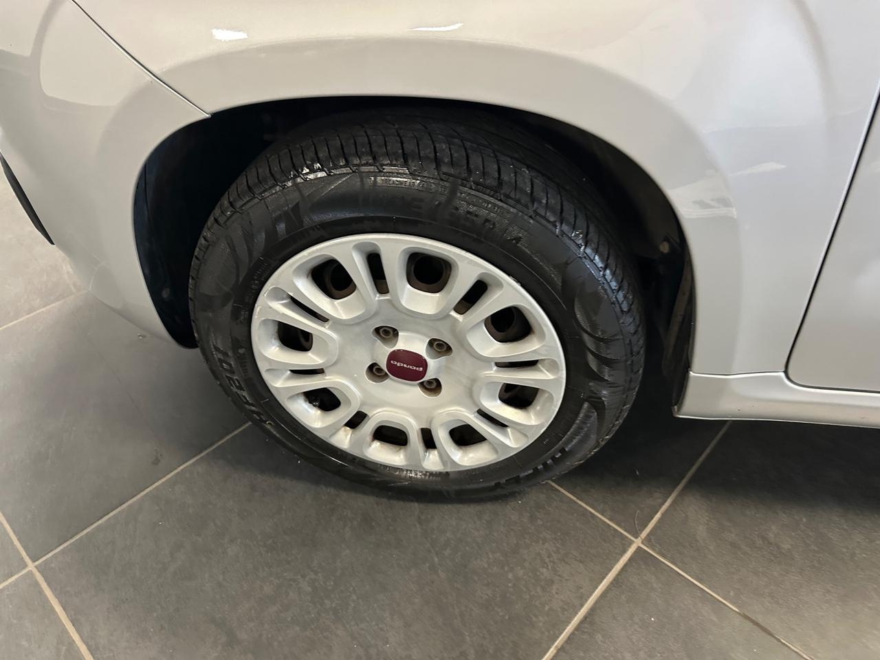 FIAT PANDA 1.2 BENZINA 69CV LOUNGE PRONTA CONSEGNA GARANZIA