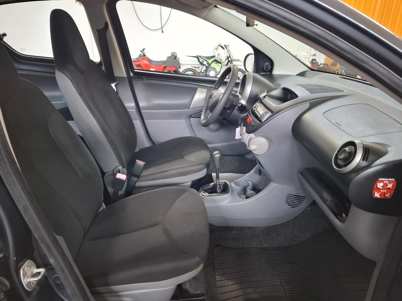 Toyota Aygo 1.0 12V VVT-i 5 porte Now