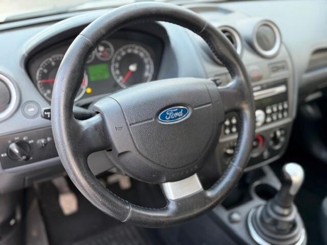 Ford Fiesta 1.4 16V 5p. Ghia Euro 4 adatta a neopatentati
