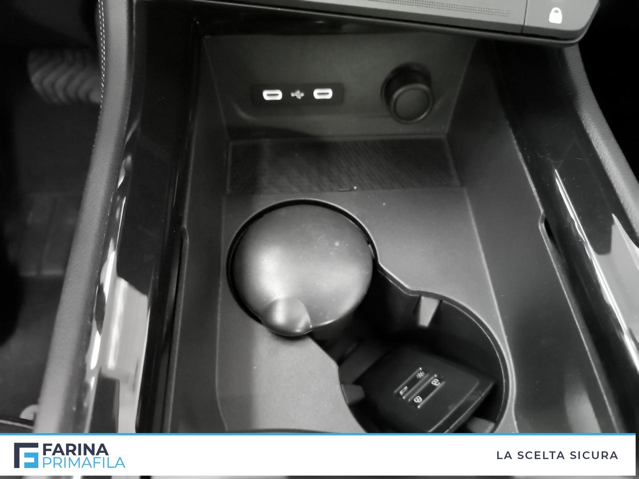 RENAULT Austral 2023 - Austral 1.3 mild hybrid Techno 160cv auto
