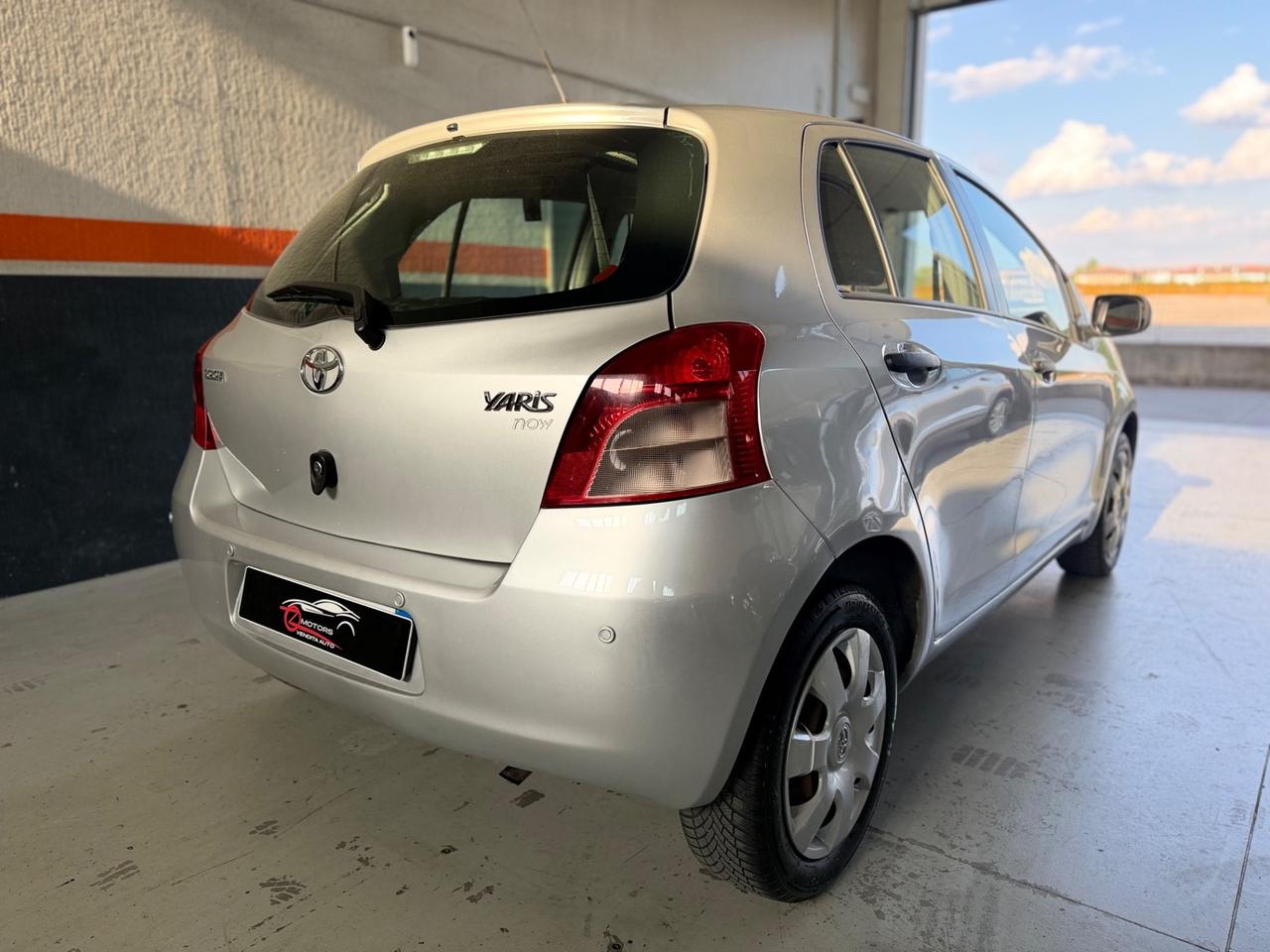 Toyota Yaris 1.0 5 porte Now NEOPATENTATI