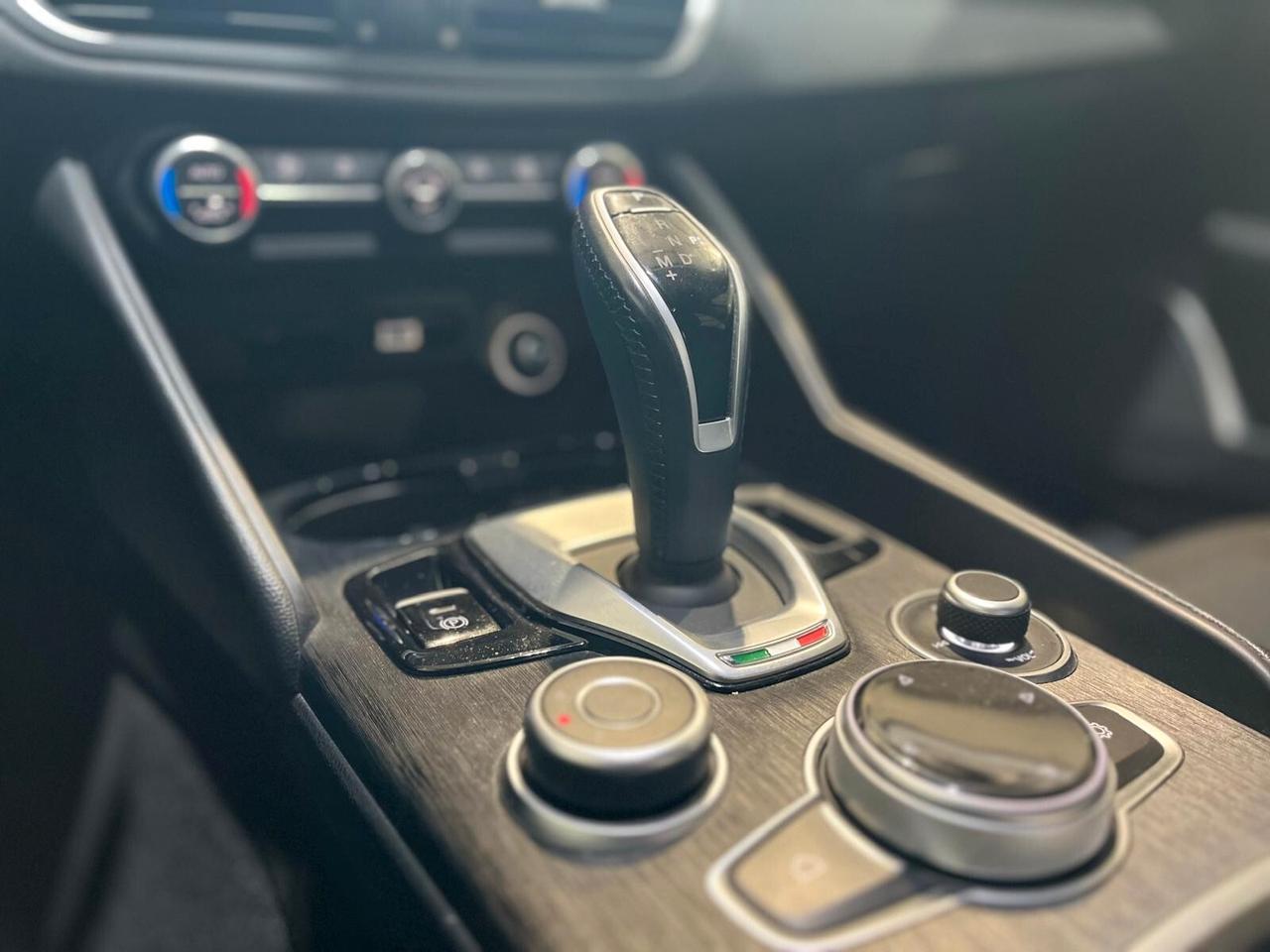 ALFA ROMEO GIULIA 2.2 T AT8 03/2020 64MILAKM UNICOPROPRIETARIO