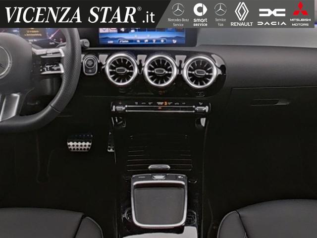 MERCEDES-BENZ A 180 d AMG ADVANCED PREMIUM