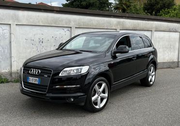 Audi Q73.0V6 TDI 233CV quattro F1 Sline 7posti