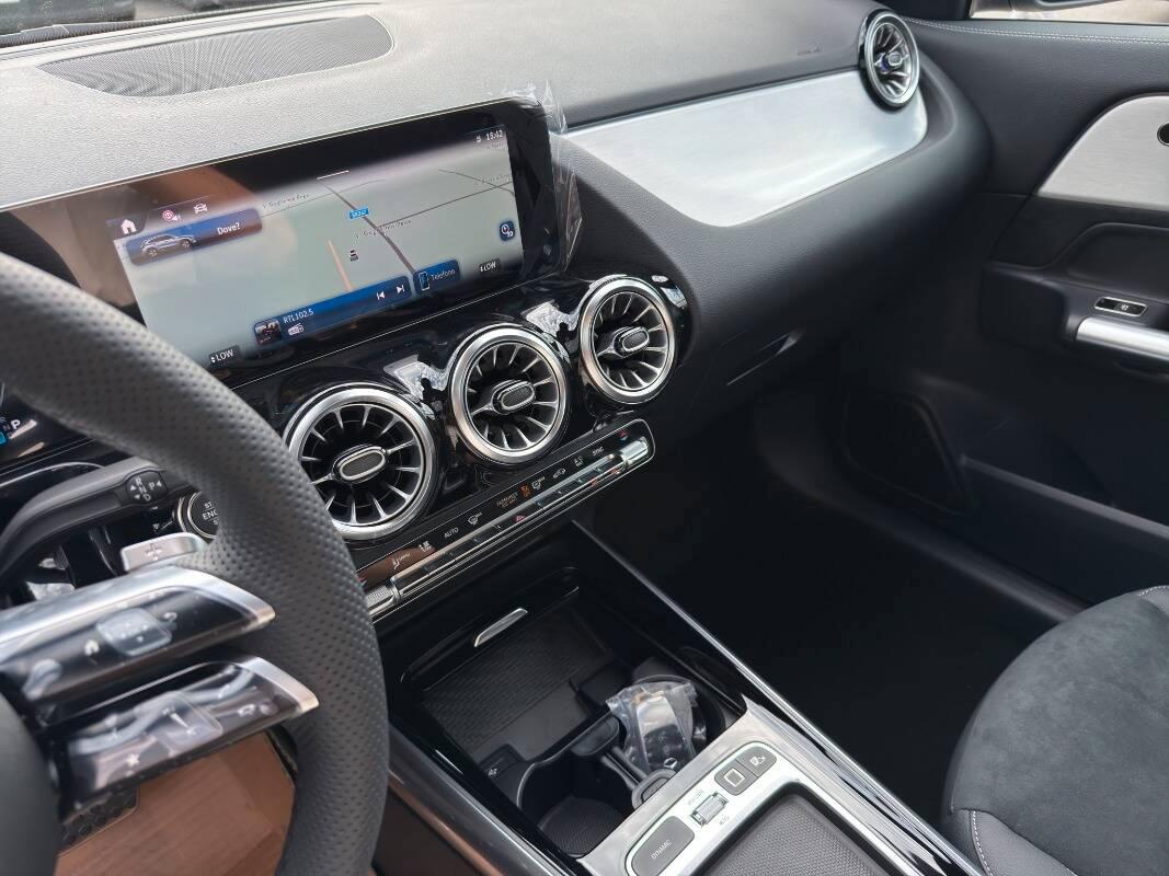 Mercedes Classe GLA 200 d AMG Line Premium auto