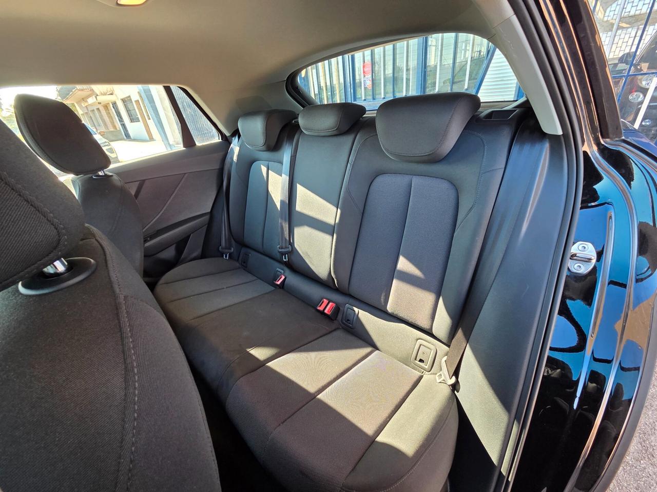 Audi Q2 30 TDI S tronic Business