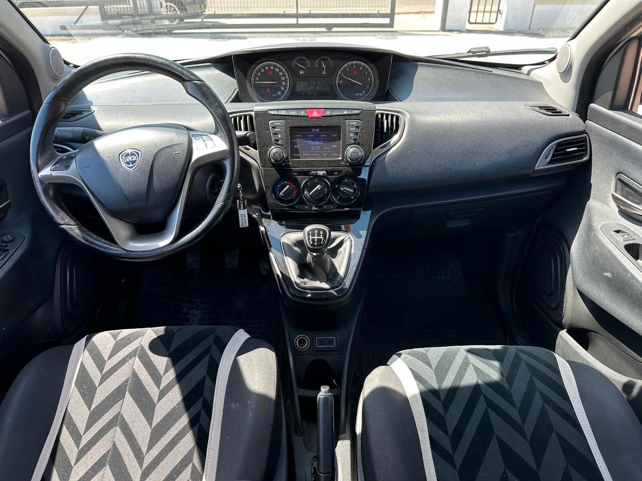 Lancia Ypsilon 1.2 69CV 5 porte Gold