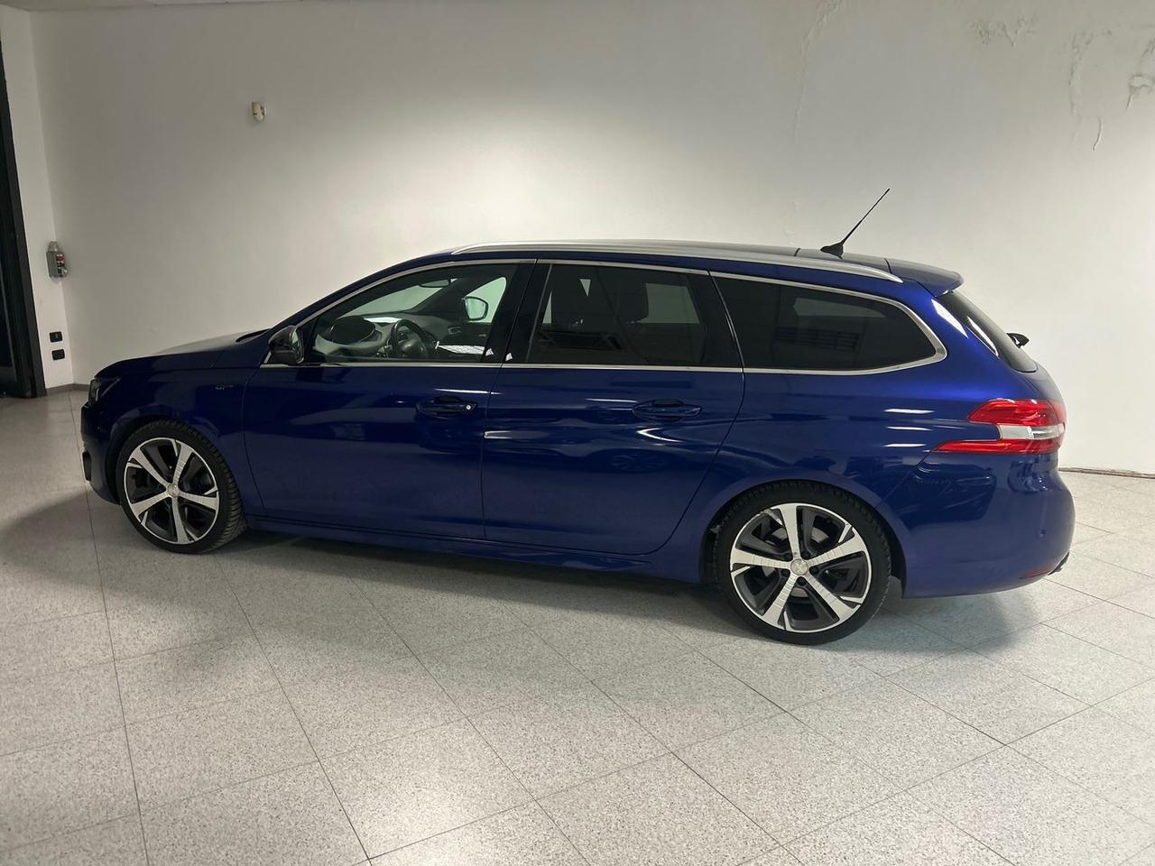 Peugeot 308 GT 2.0 Blue HDI 180 #8731
