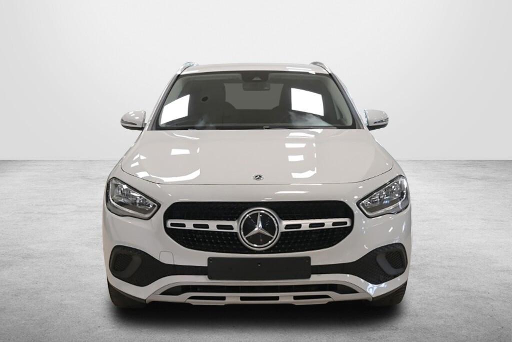 MERCEDES-BENZ GLA 180D 115CV AUTOMATIC BUSINESS SOLUTION ( NAVI PREMIUM - CRUISE - PARK ASSIST - TELECAMERA POST. )