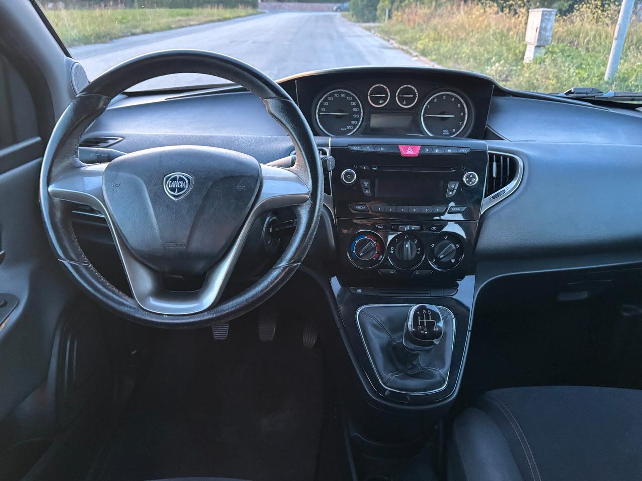 Lancia Ypsilon Metano Ecochic Gold x NEOPATENTATI GRANDINATA