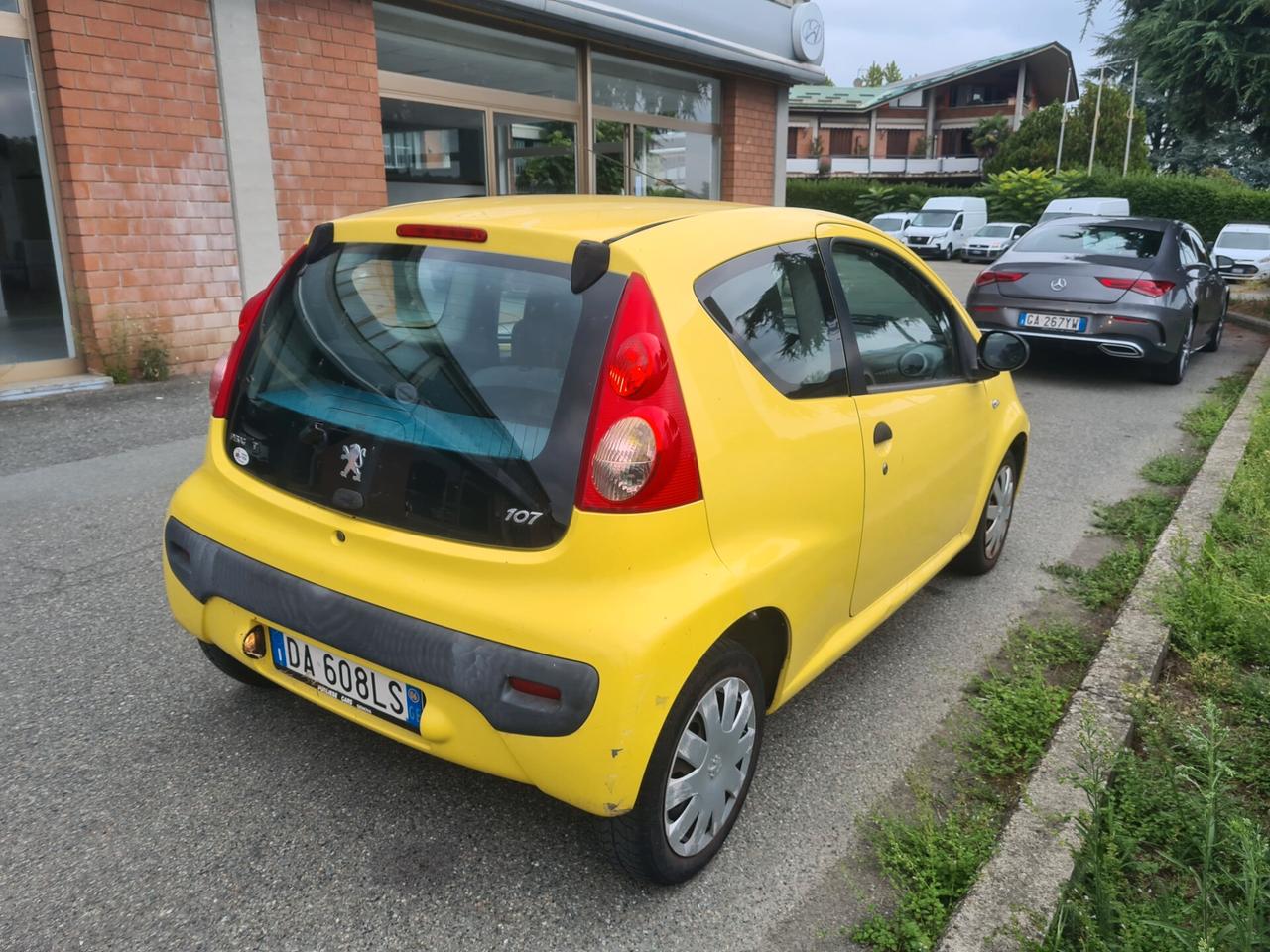 Peugeot 107 1.0 68CV 3p. Plaisir