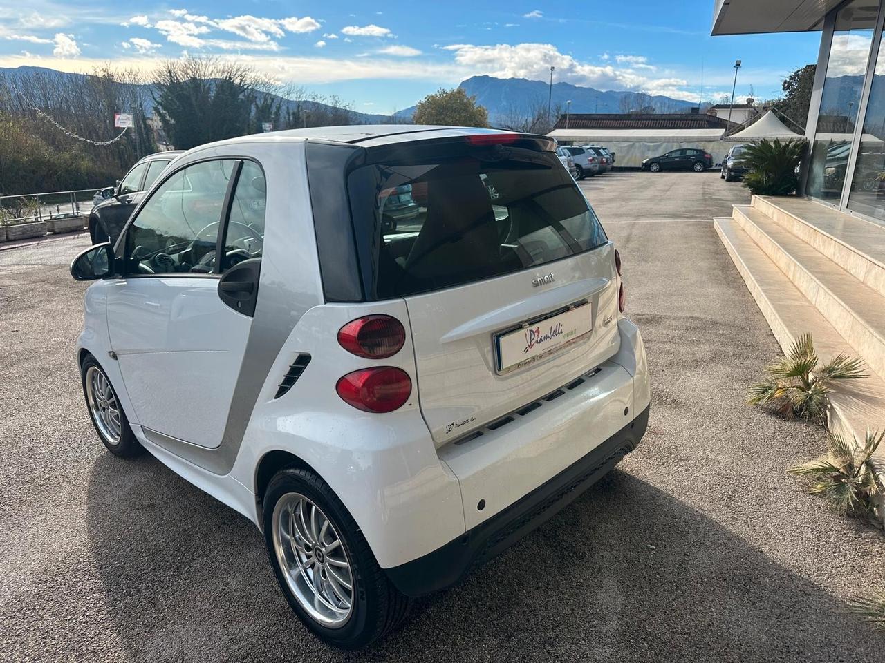 Smart ForTwo 1000 45 kW MHD coupé pure Teen II NEOPATENTATI