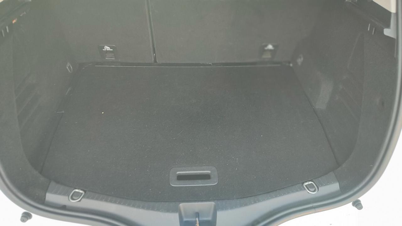 RENAULT SCENIC 5 POSTI