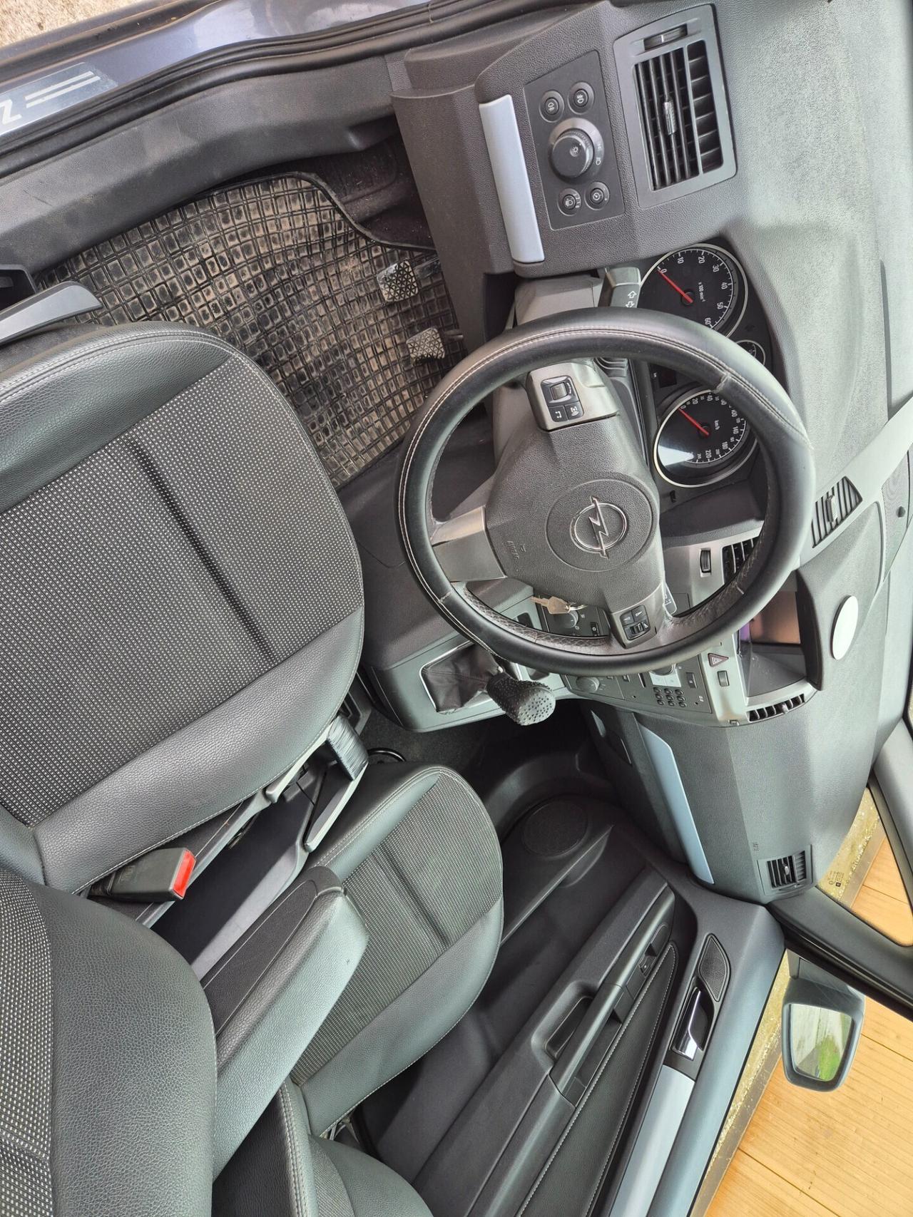 Opel Zafira 1.6 16V ecoM 7 posti